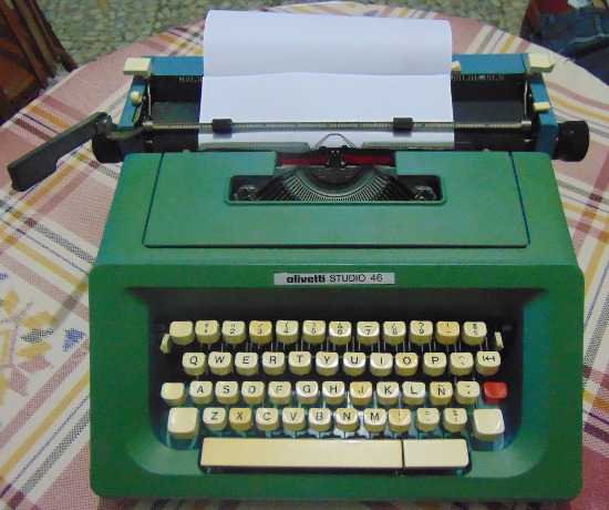 Máquina de escribir OLIVETTI STUDIO 46 en perfecto estado de